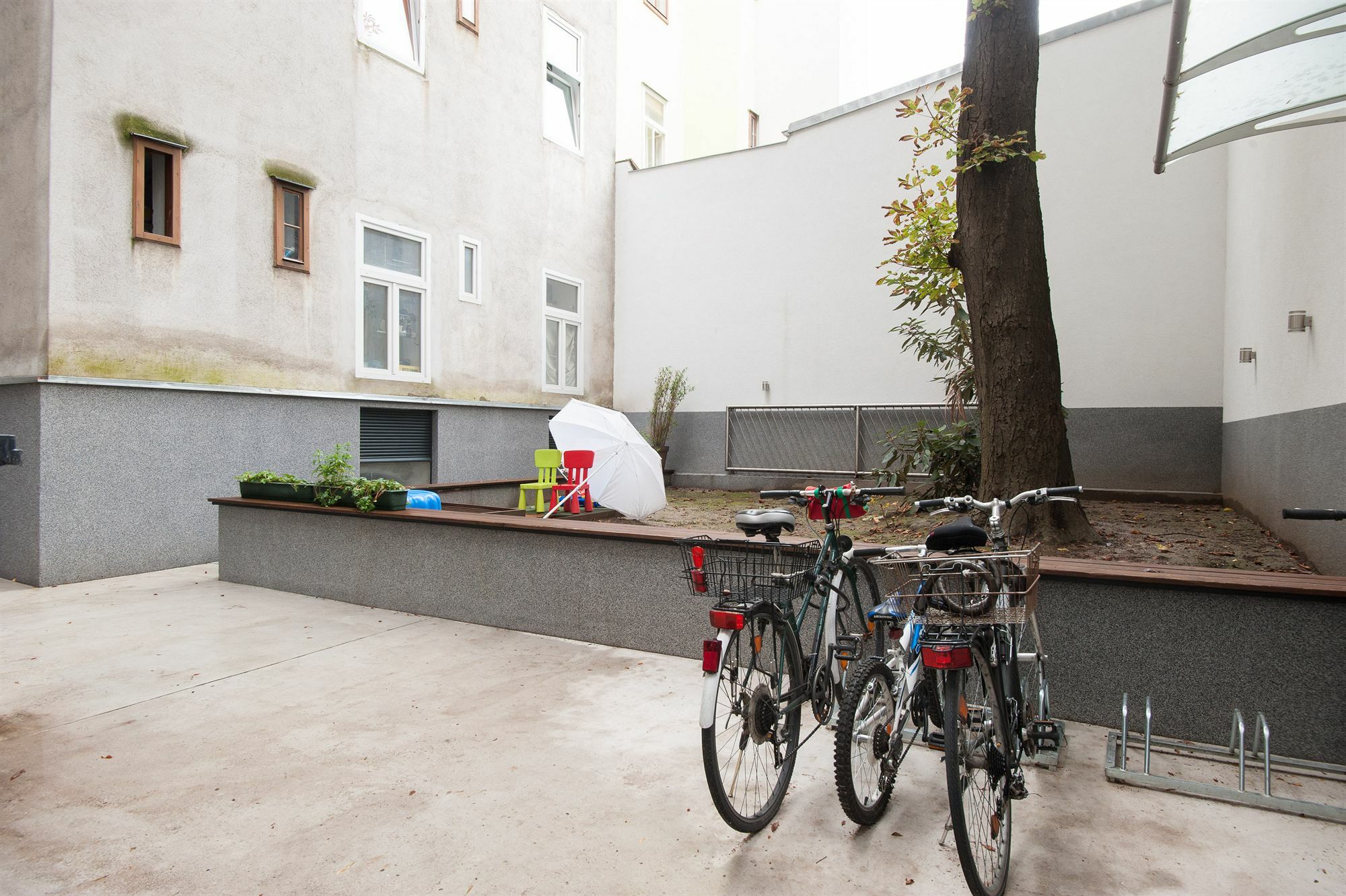 Royal Resort Apartments Westbahnhof Vienna Exterior photo